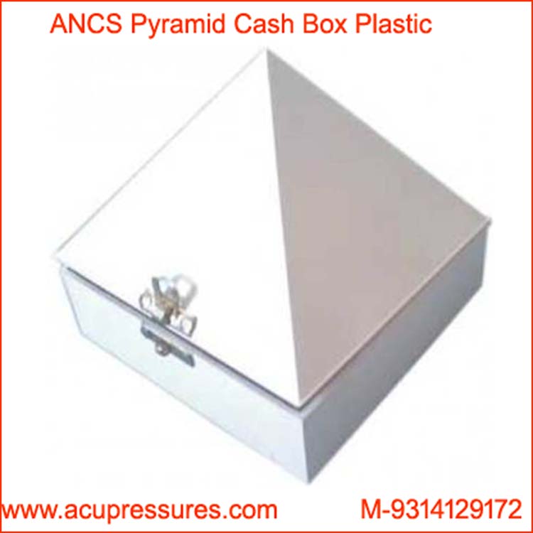 Pyramid Box  Cash 